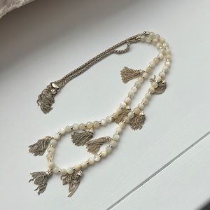 Kendra Scott necklace